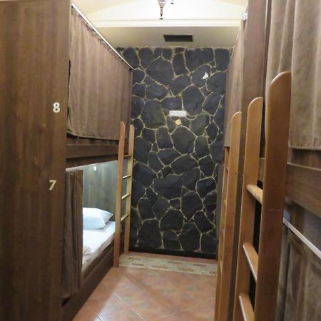 Hostel Jan In The Very Center Yerevan Ngoại thất bức ảnh