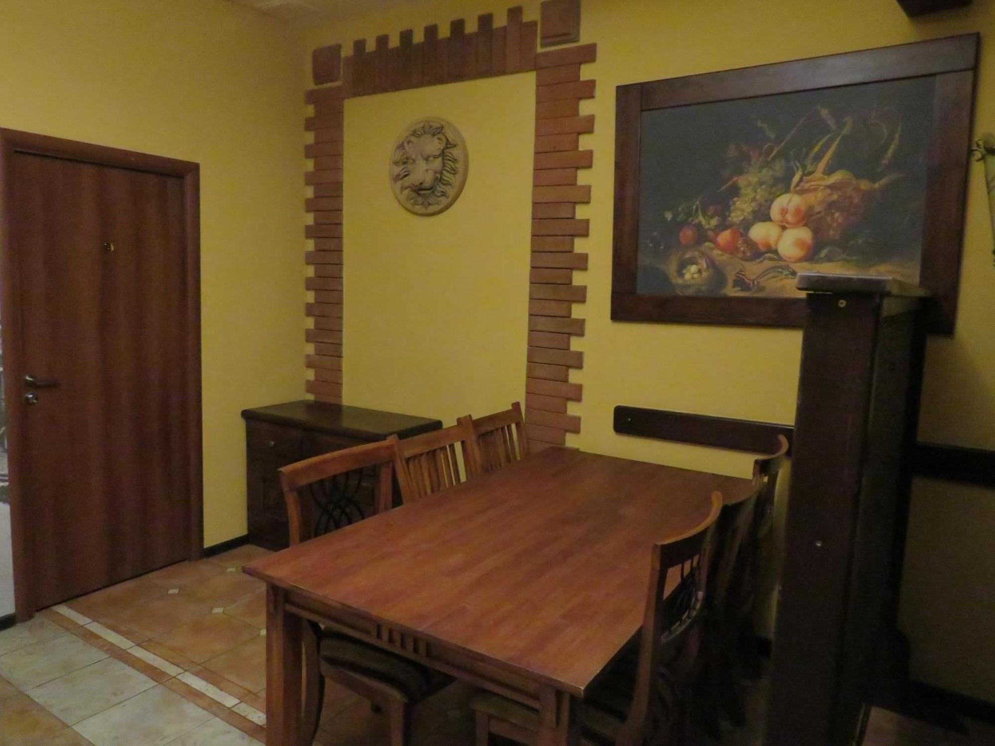 Hostel Jan In The Very Center Yerevan Ngoại thất bức ảnh