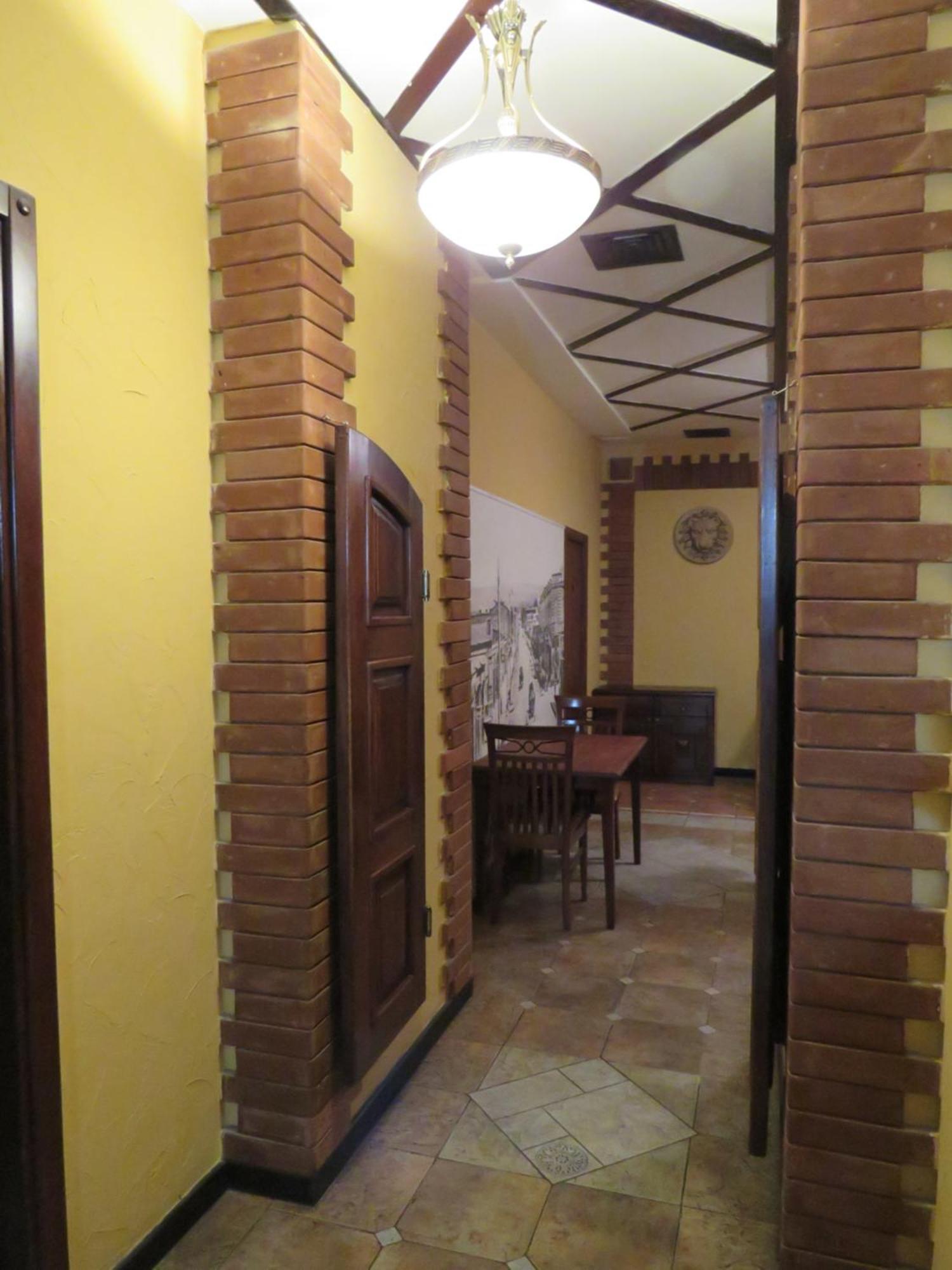 Hostel Jan In The Very Center Yerevan Ngoại thất bức ảnh